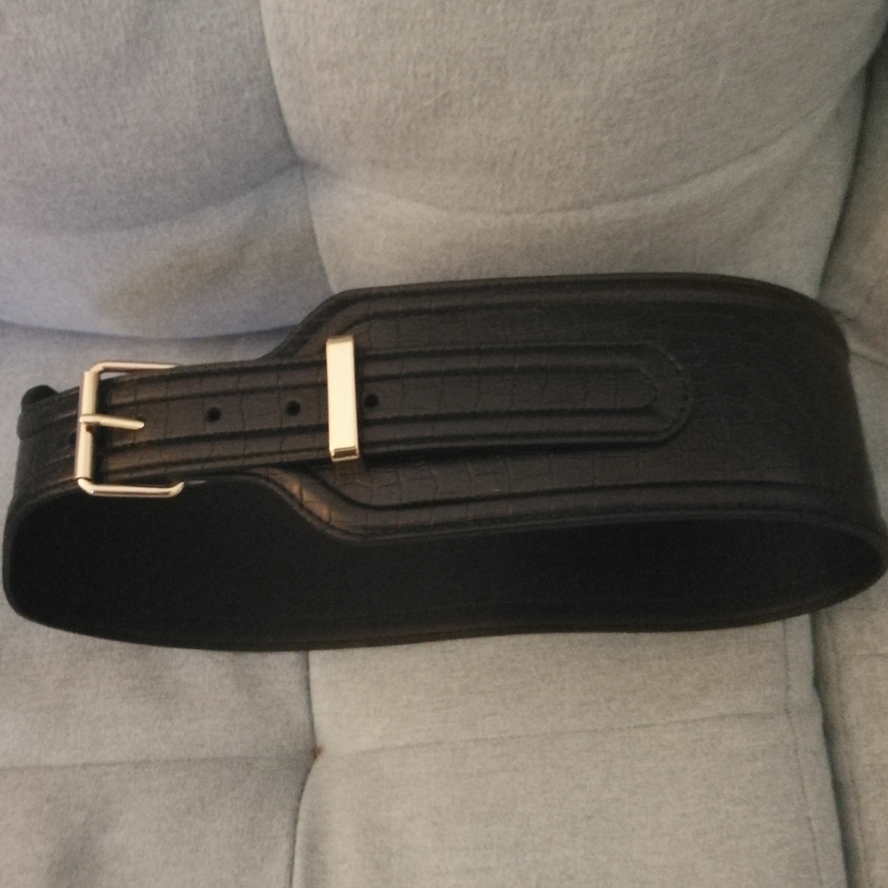 NWOT Snake skin aesthetic belt
